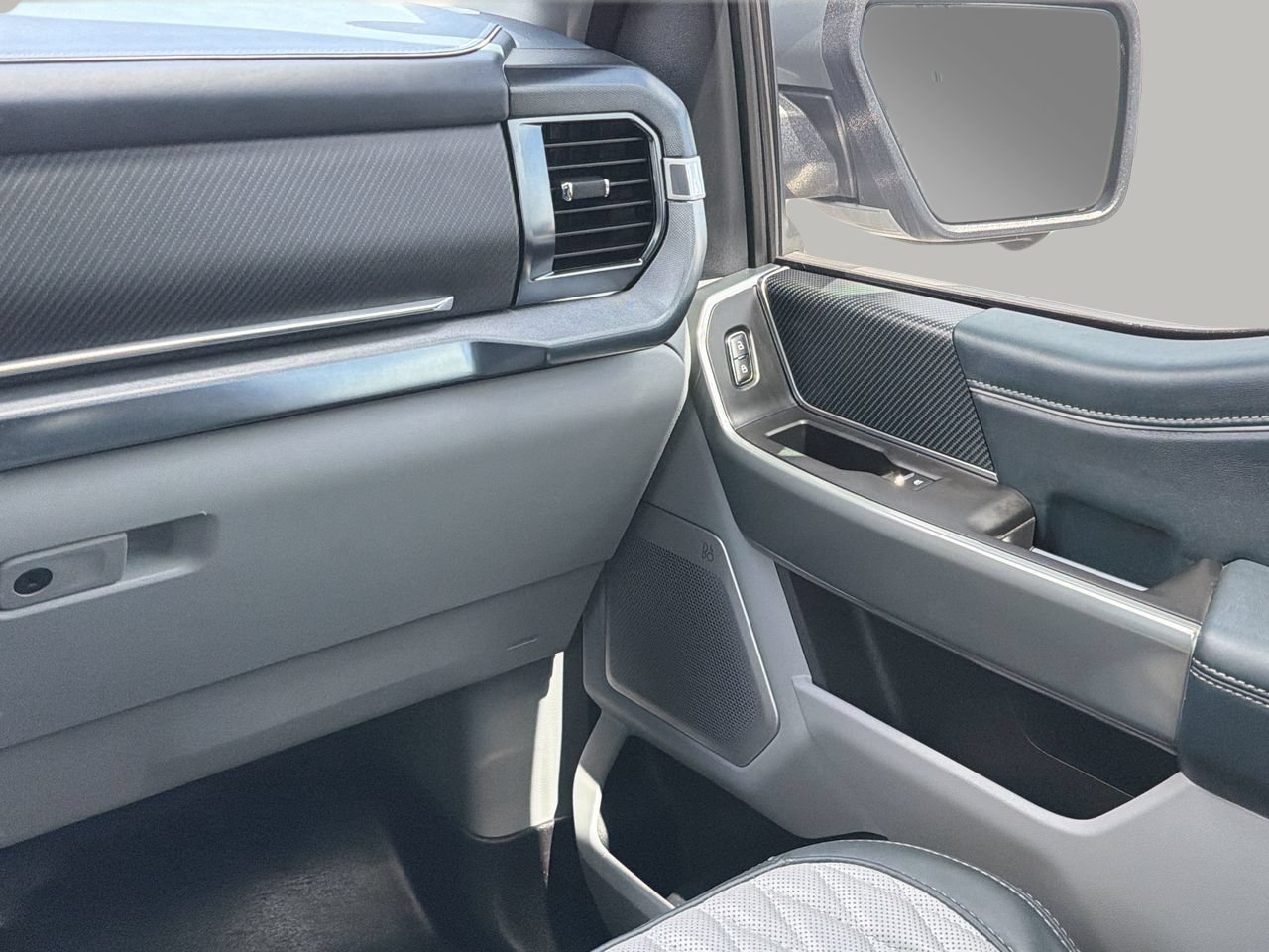 Used 2023 Ford F150 Limited AWD/4WD image 14