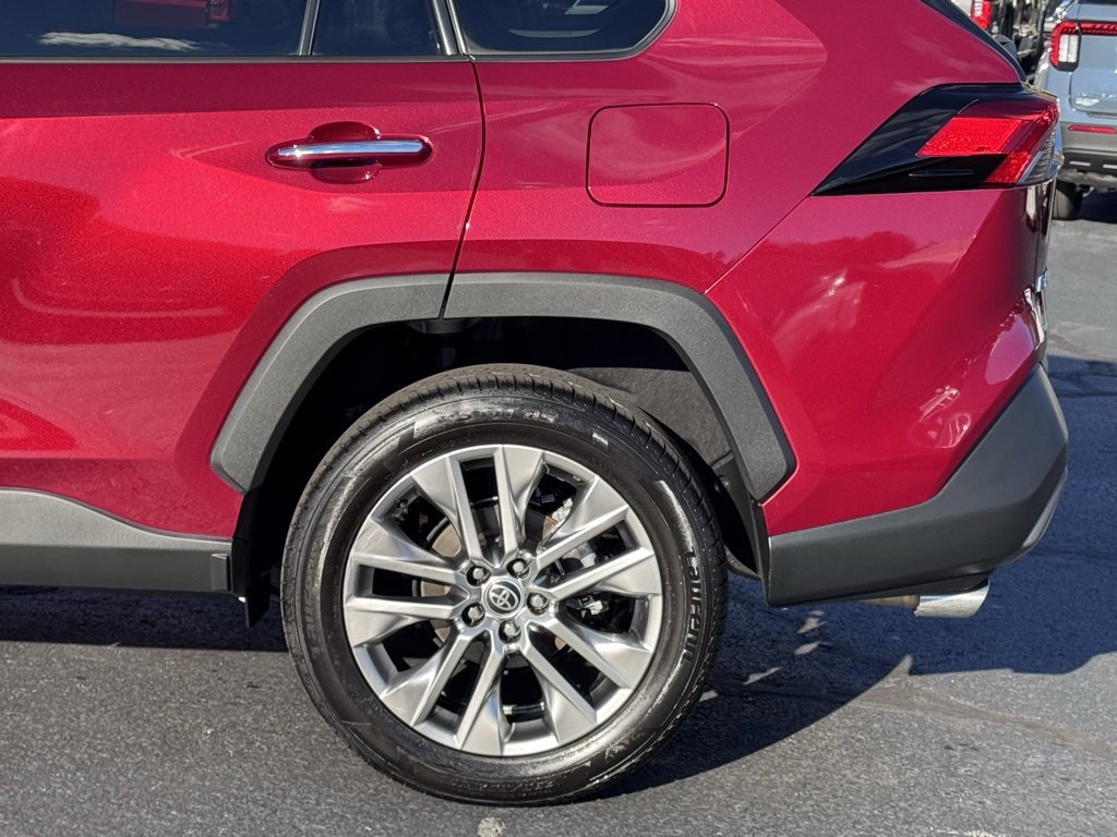 Used 2022 Toyota RAV4 Limited image 36