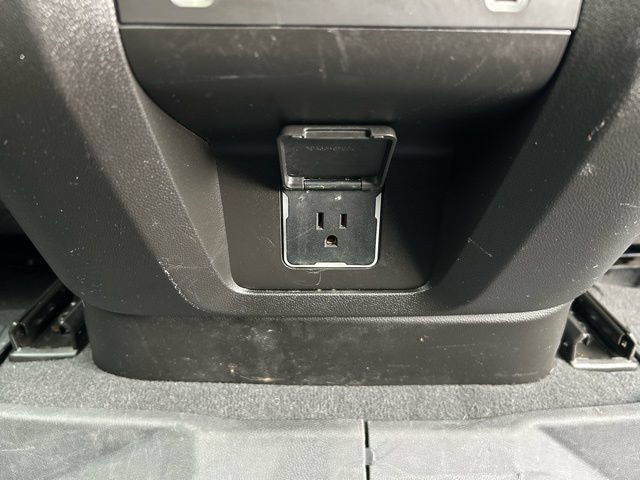 Used 2023 GMC Yukon XL Denali AWD/4WD image 45