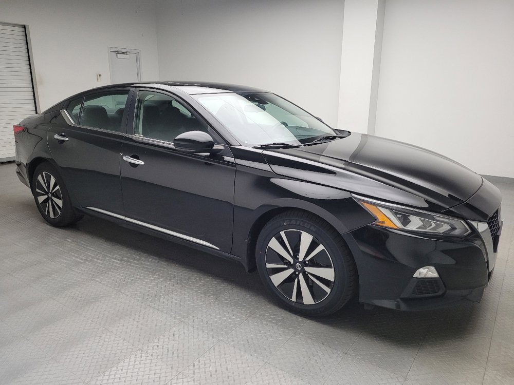 Used 2022 Nissan Altima 2.5 SV w/ SV Premium Package FWD image 11