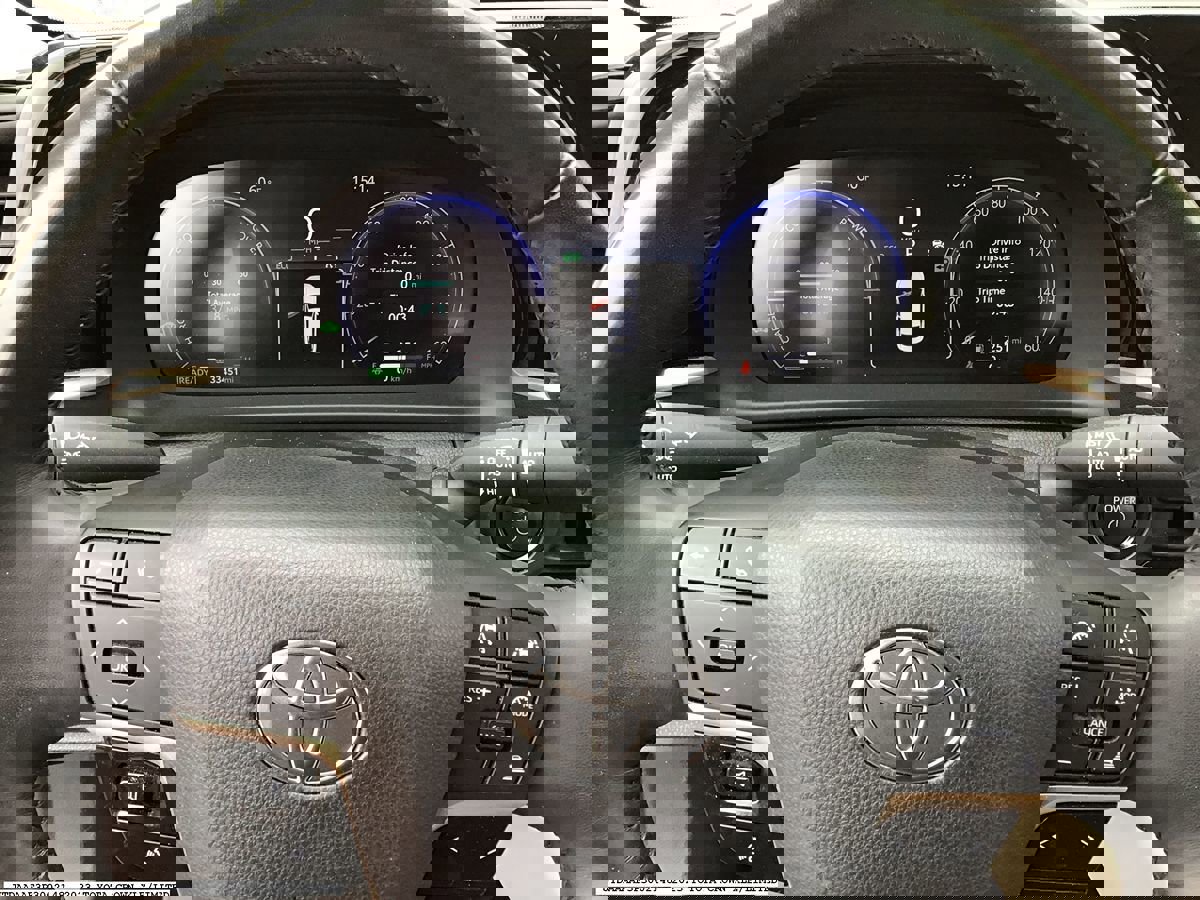 Used 2023 Toyota Crown Limited AWD/4WD image 8