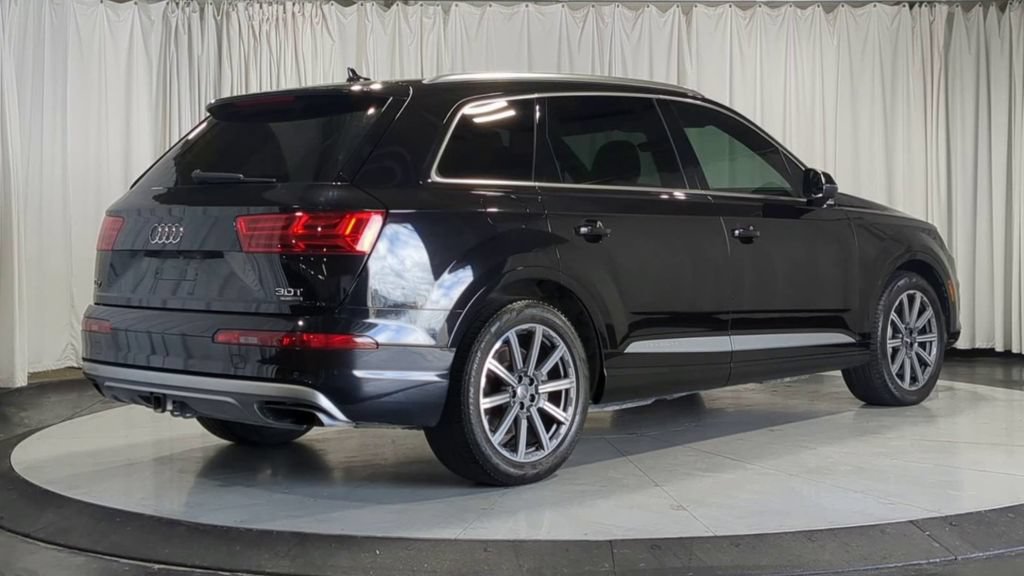 Used 2018 Audi Q7 3.0T Prestige AWD/4WD image 8