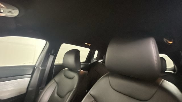 Used 2024 Jeep Compass Latitude AWD/4WD image 12
