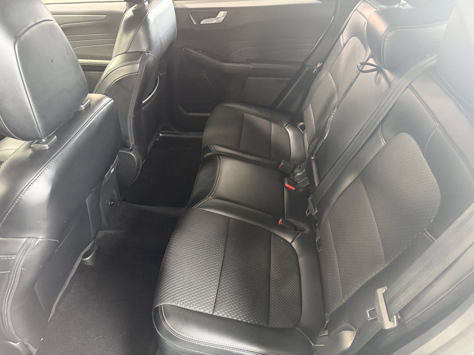 Used 2023 Ford Escape SE FWD image 10