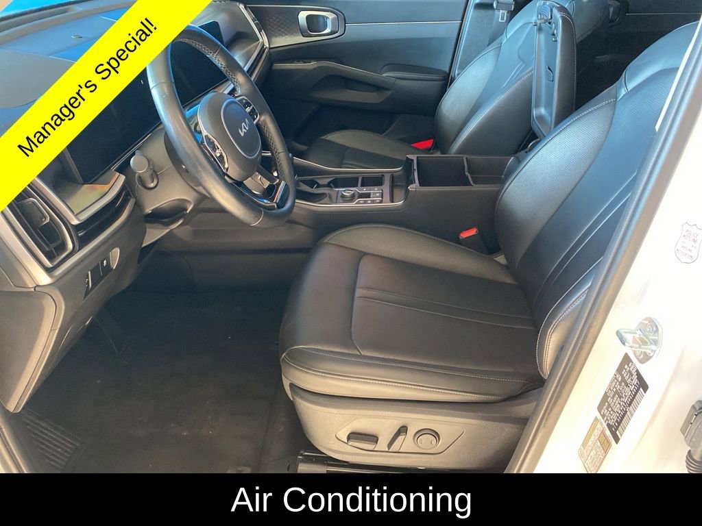 Used 2024 Kia Sorento S image 8