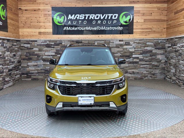 Used 2024 Kia Seltos S AWD/4WD image 2