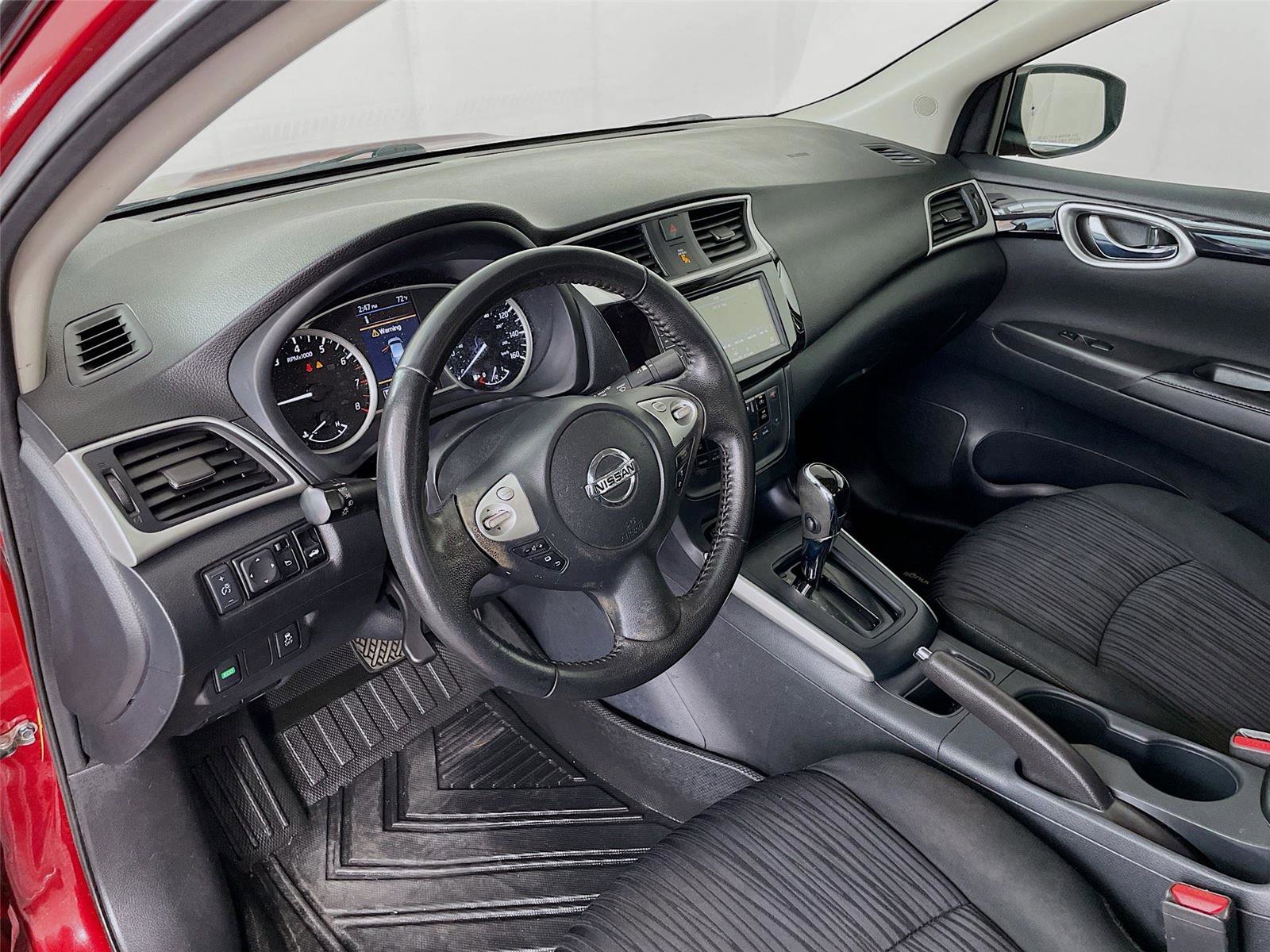Used 2019 Nissan Sentra SV FWD image 11