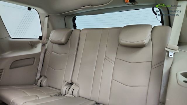 Used 2015 Cadillac Escalade Luxury RWD image 30