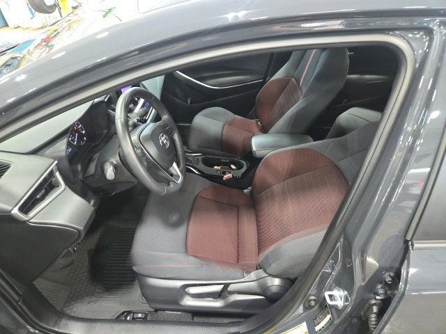 Used 2024 Toyota Corolla SE image 11