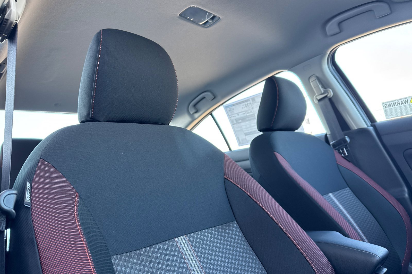 New 2025 Nissan Versa SR w/ Trunk Package image 13