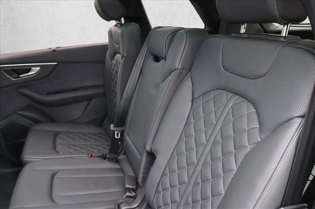 New 2026 Audi SQ7 Premium Plus AWD/4WD image 17