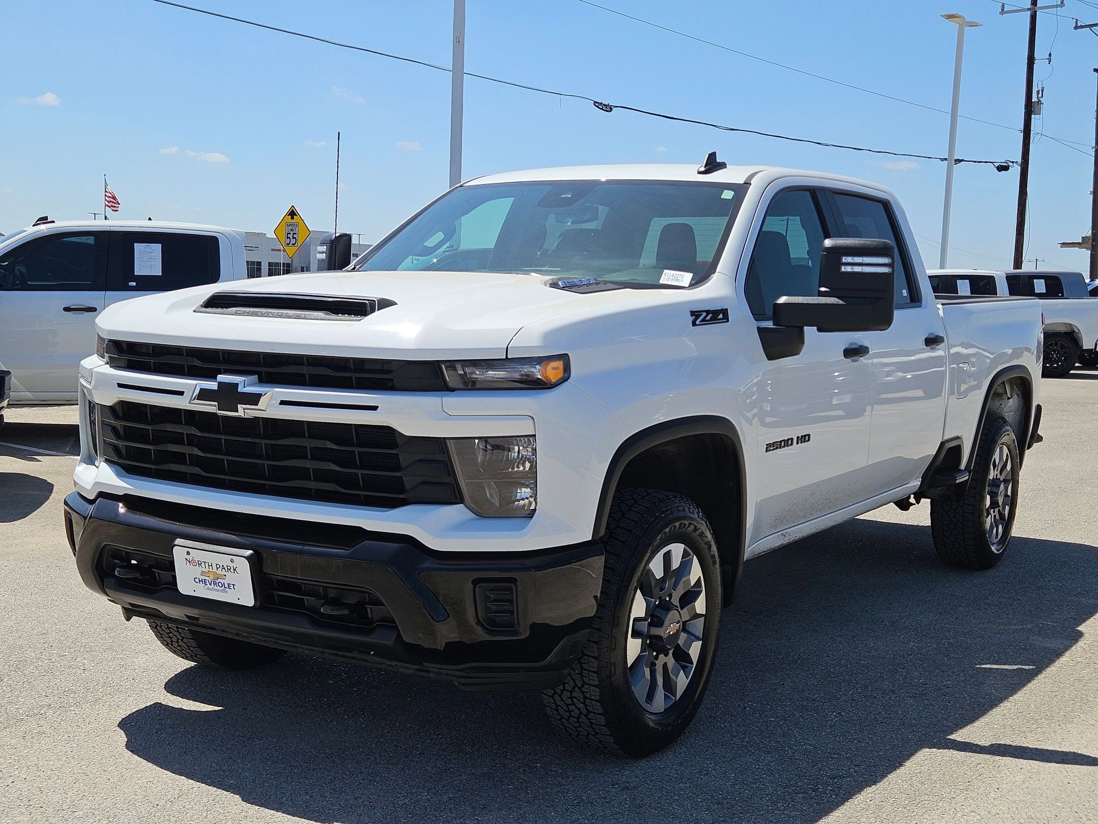 Used 2024 Chevrolet Silverado 2500 Custom w/ Custom Value Package image 7
