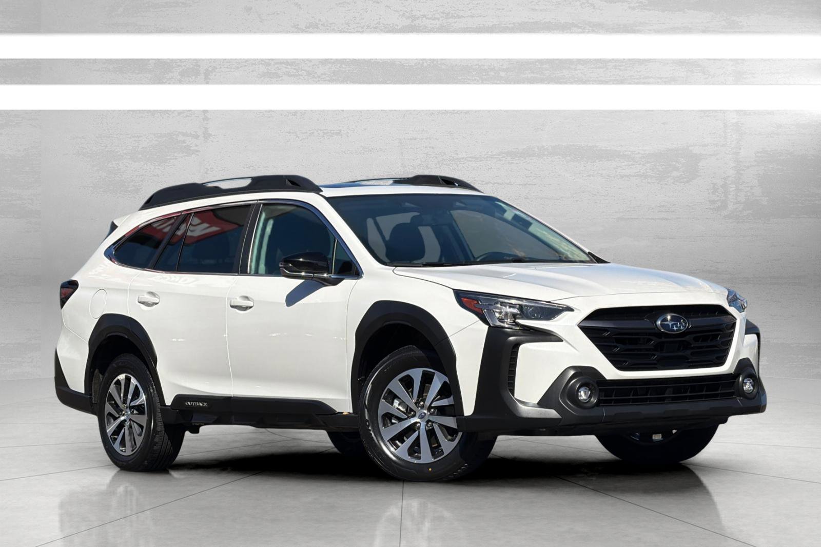Used 2025 Subaru Outback Premium AWD/4WD image 2