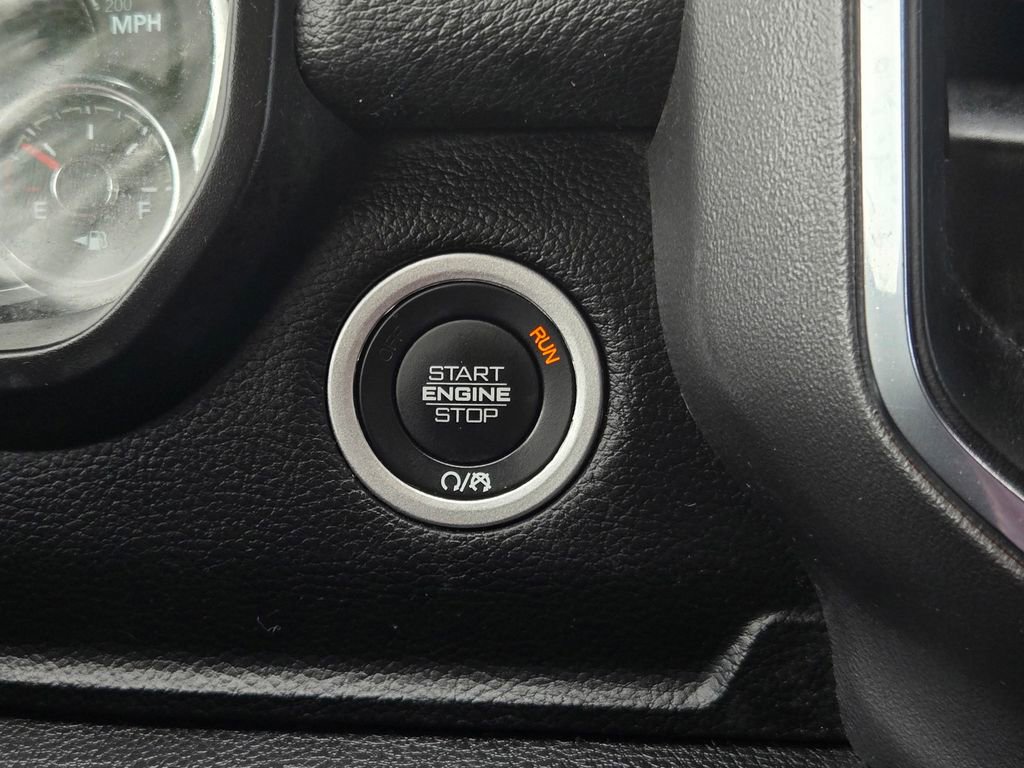 Used 2025 RAM 1500 Laramie image 21