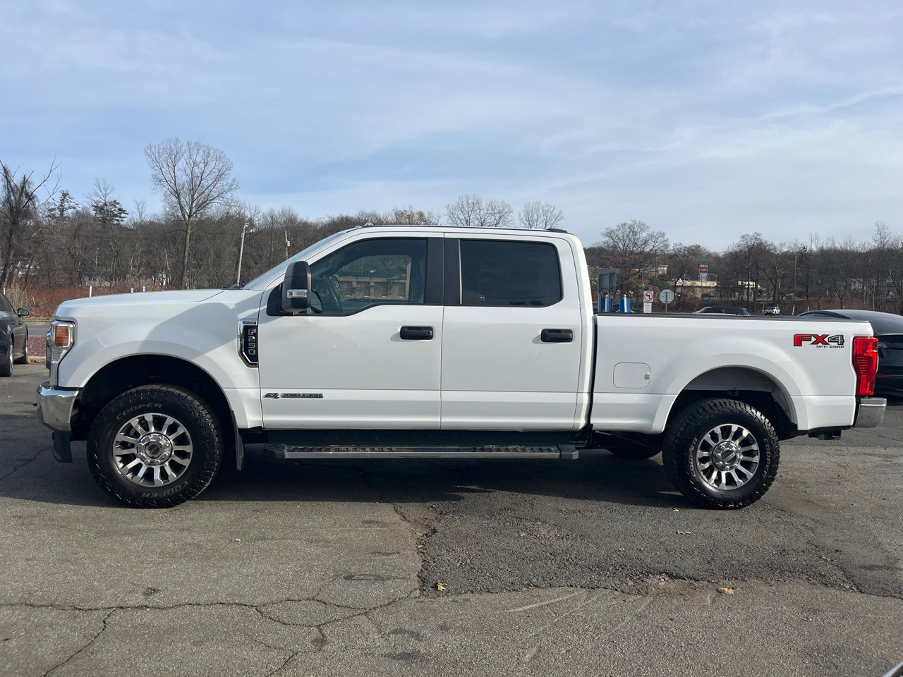 Used 2022 Ford F250 XL w/ STX Appearance Package image 2