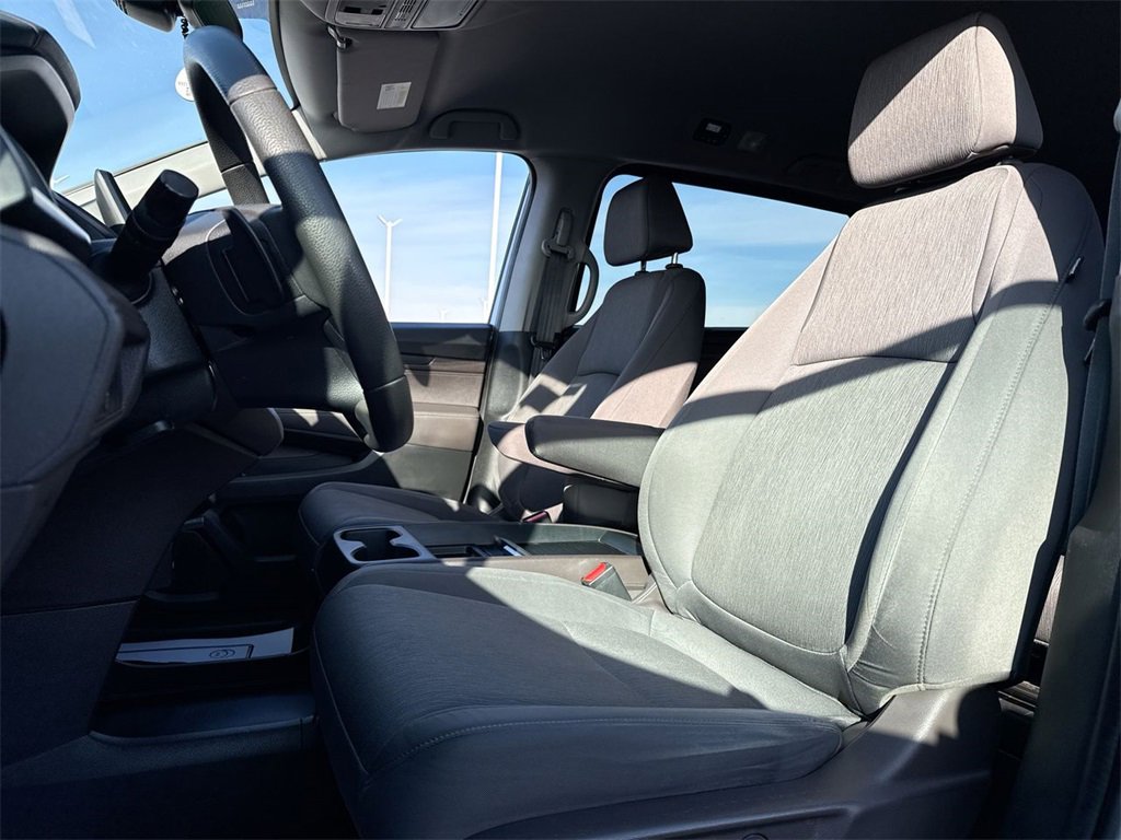 Used 2023 Honda Odyssey EX image 11