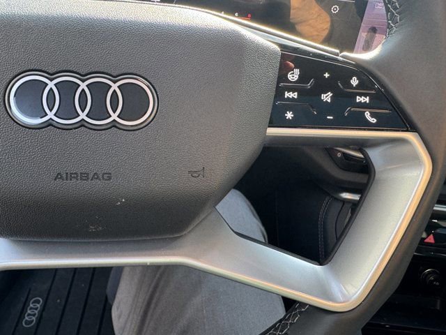Used 2025 Audi Q5 Premium w/ Convenience Package AWD/4WD image 23