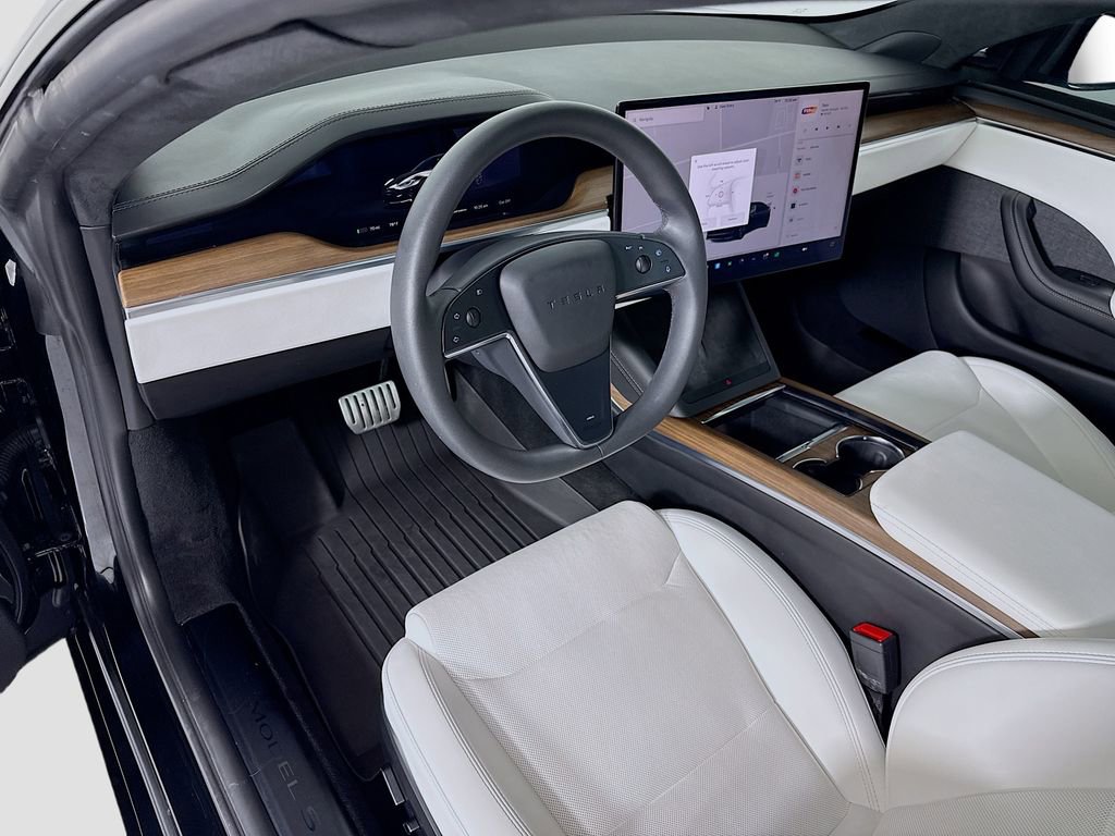 Used 2023 Tesla Model S Standard Range image 9