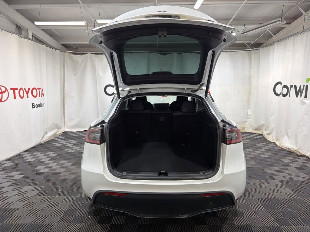 Used 2023 Tesla Model Y Long Range AWD/4WD image 14