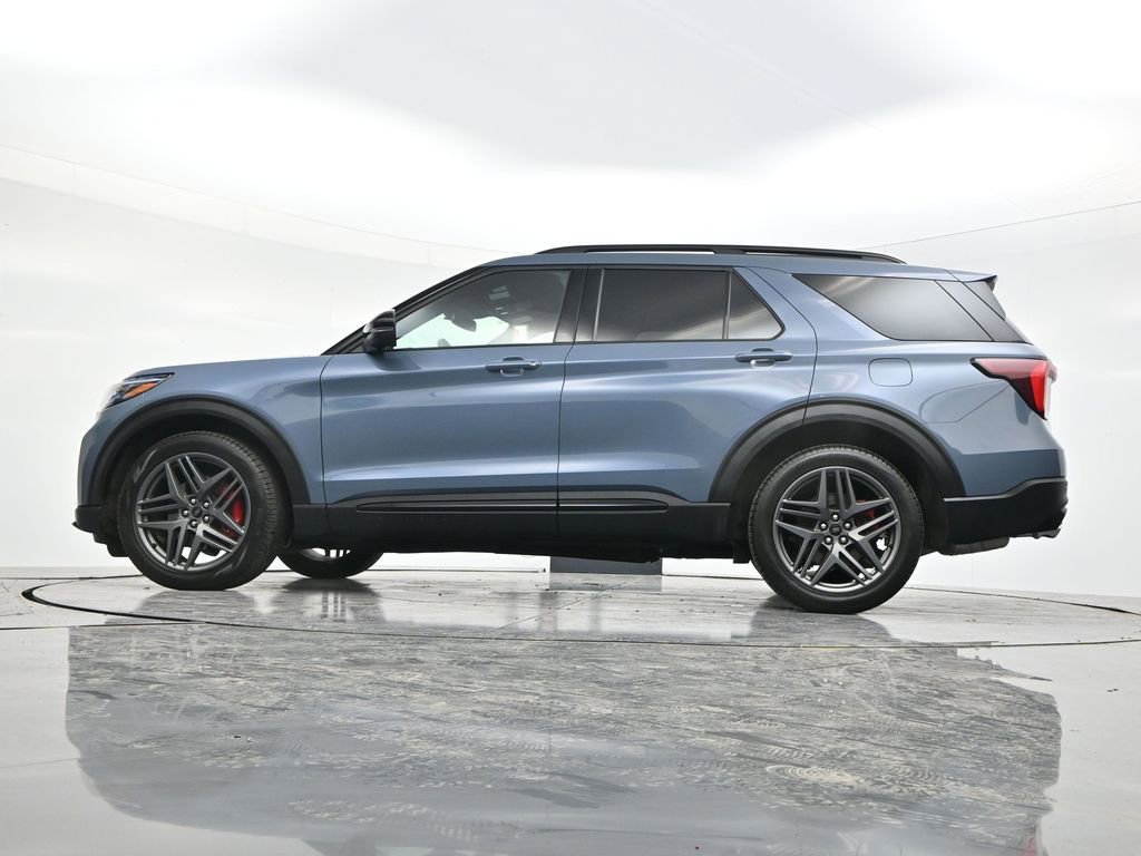 Used 2025 Ford Explorer ST w/ Sun And Sound Package image 56