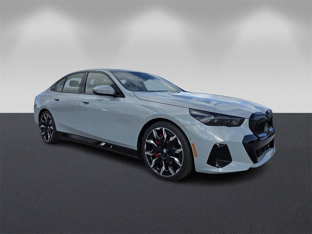 New 2026 BMW i5 eDrive40 w/ M Sport Package