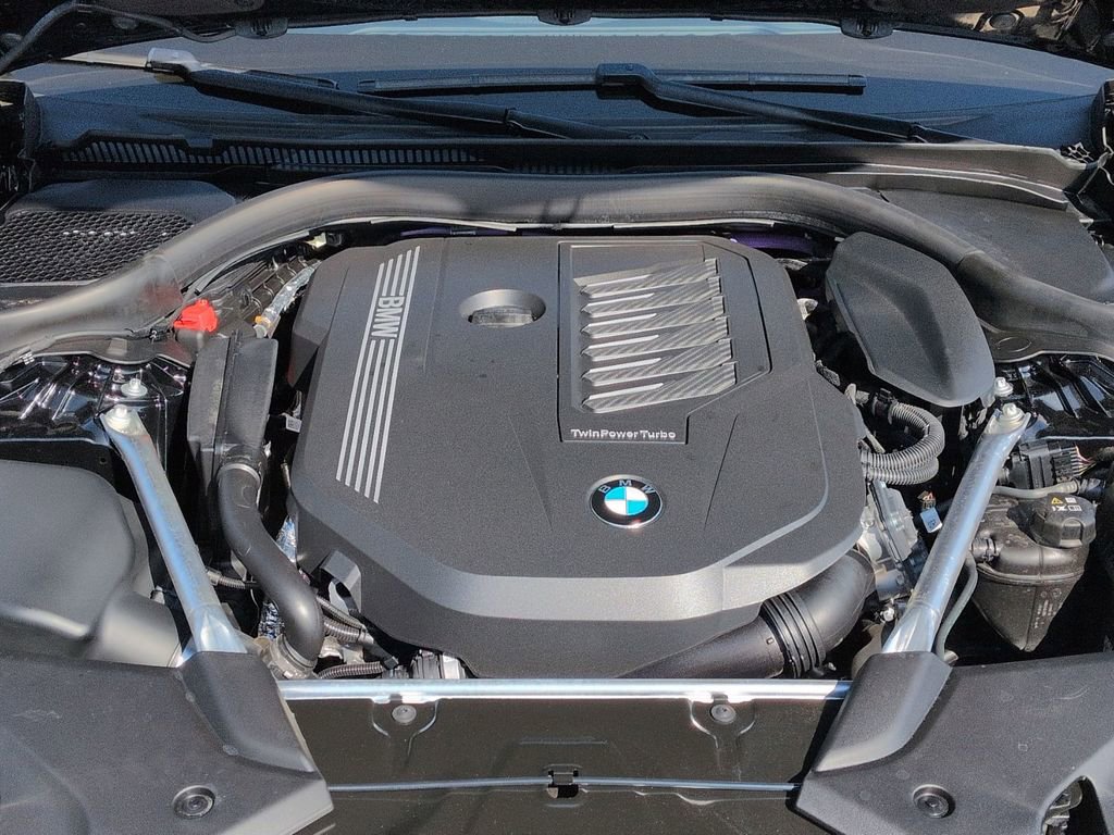 Used 2023 BMW 540i 540i w/ Premium Package image 12