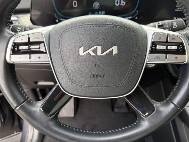 Used 2025 Kia Telluride S FWD image 24