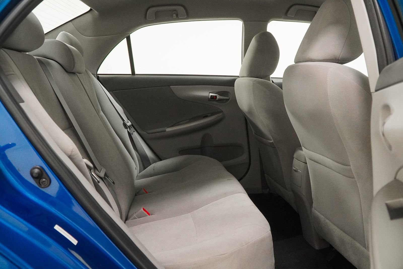 Used 2010 Toyota Corolla LE image 34