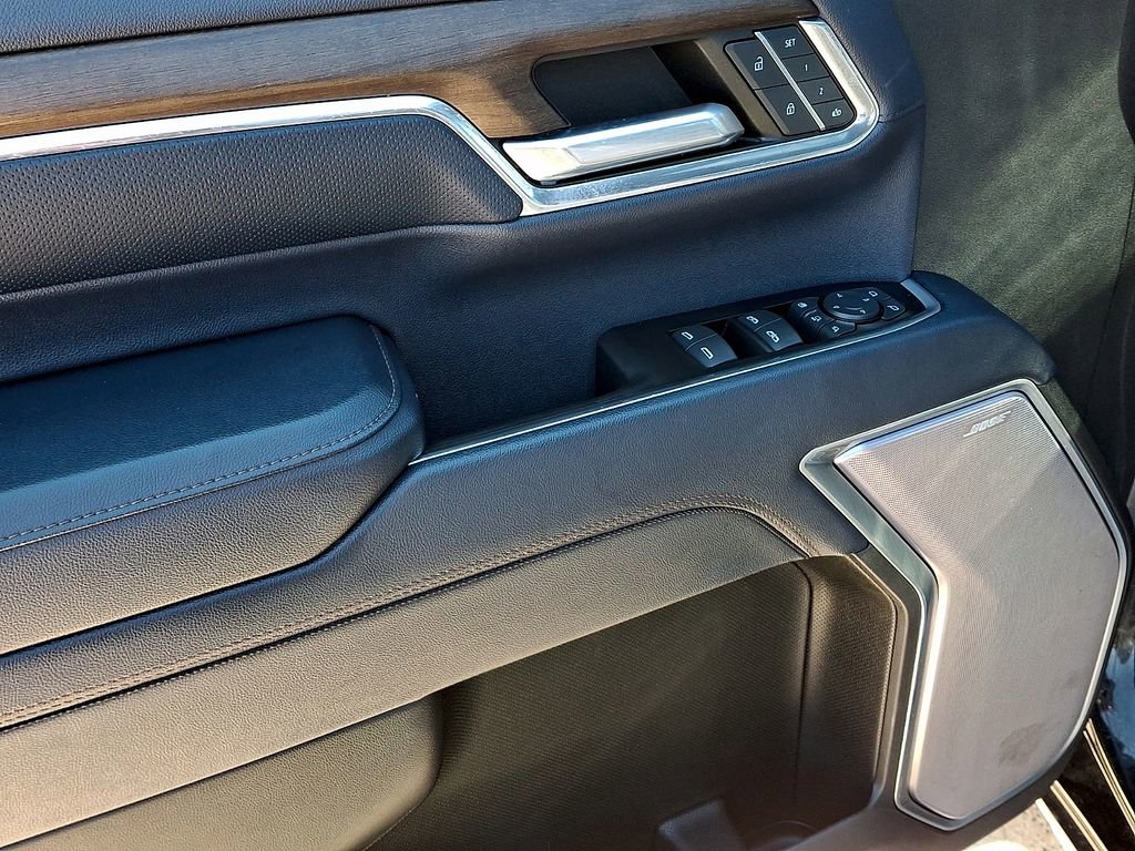 Used 2024 Chevrolet Silverado 2500 High Country w/ High Country Premium Package image 12