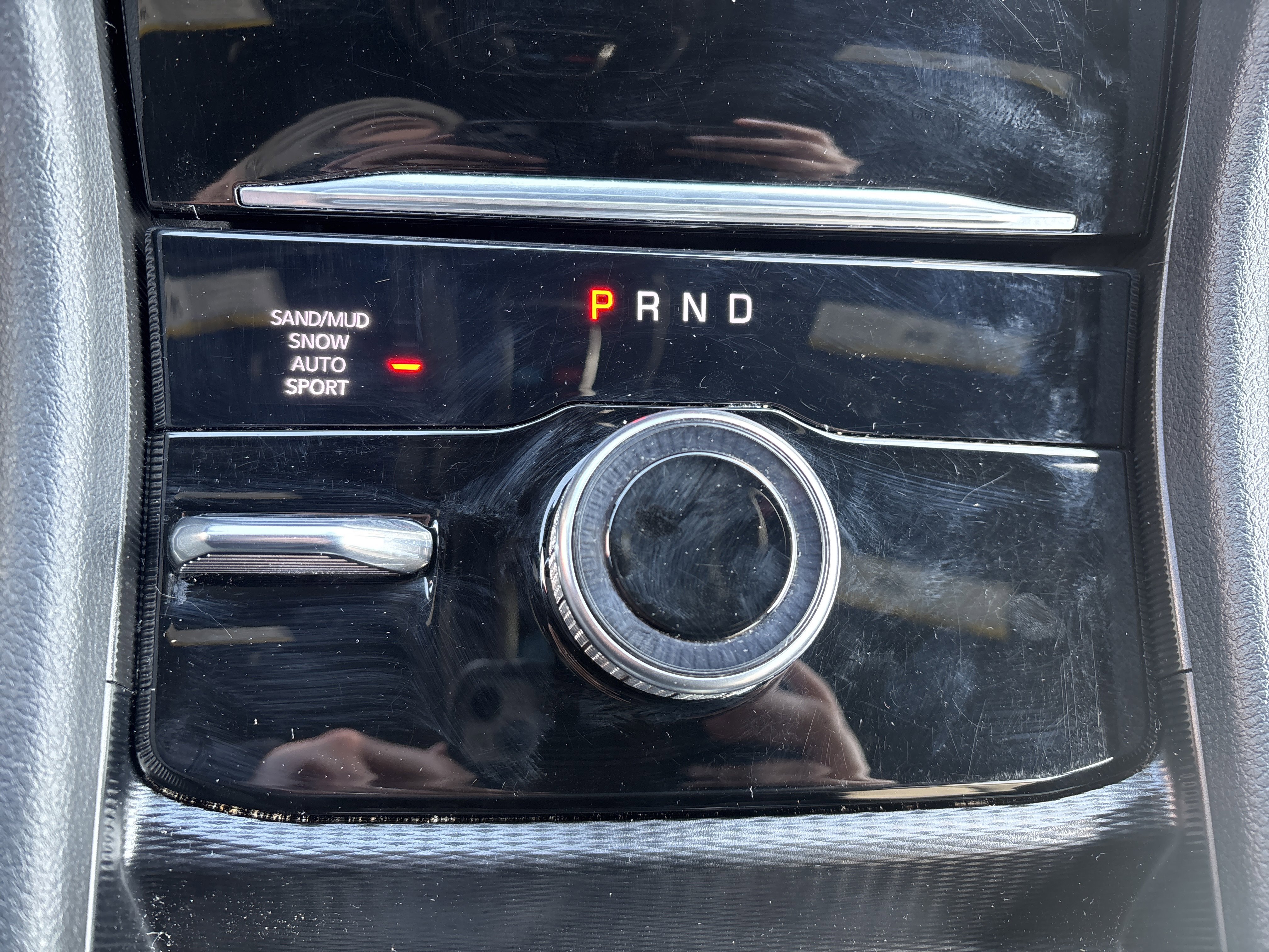 Used 2025 Jeep Grand Cherokee L Limited w/ Luxury Tech Group II image 25