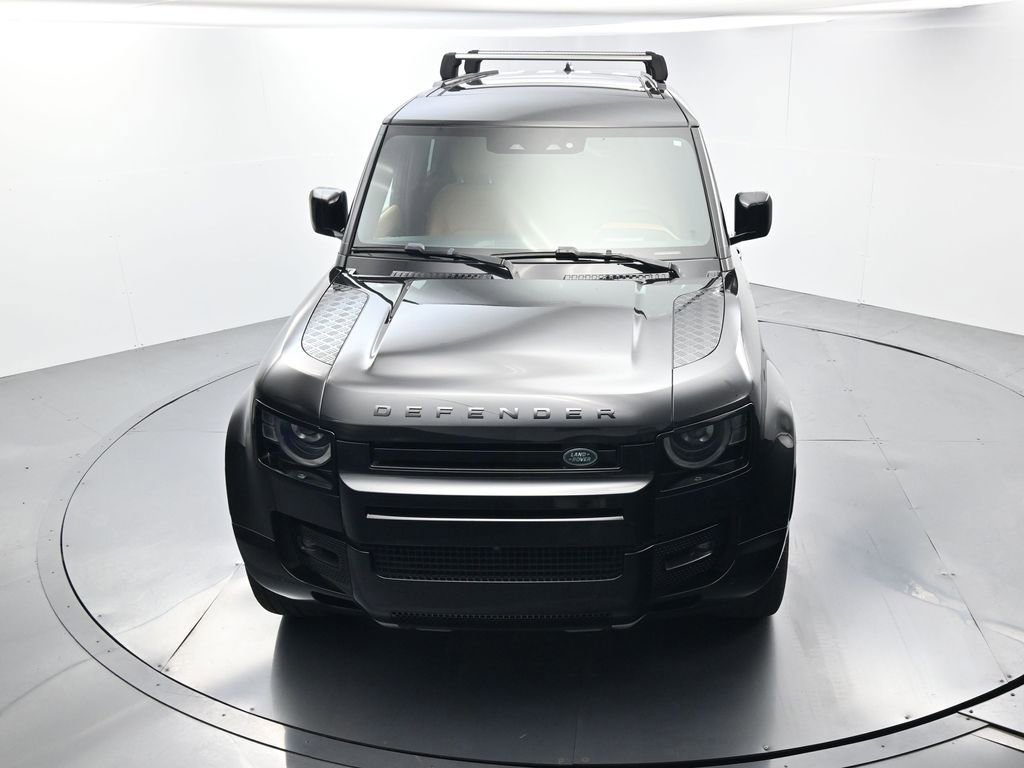Used 2024 Land Rover Defender 110 V8 image 42