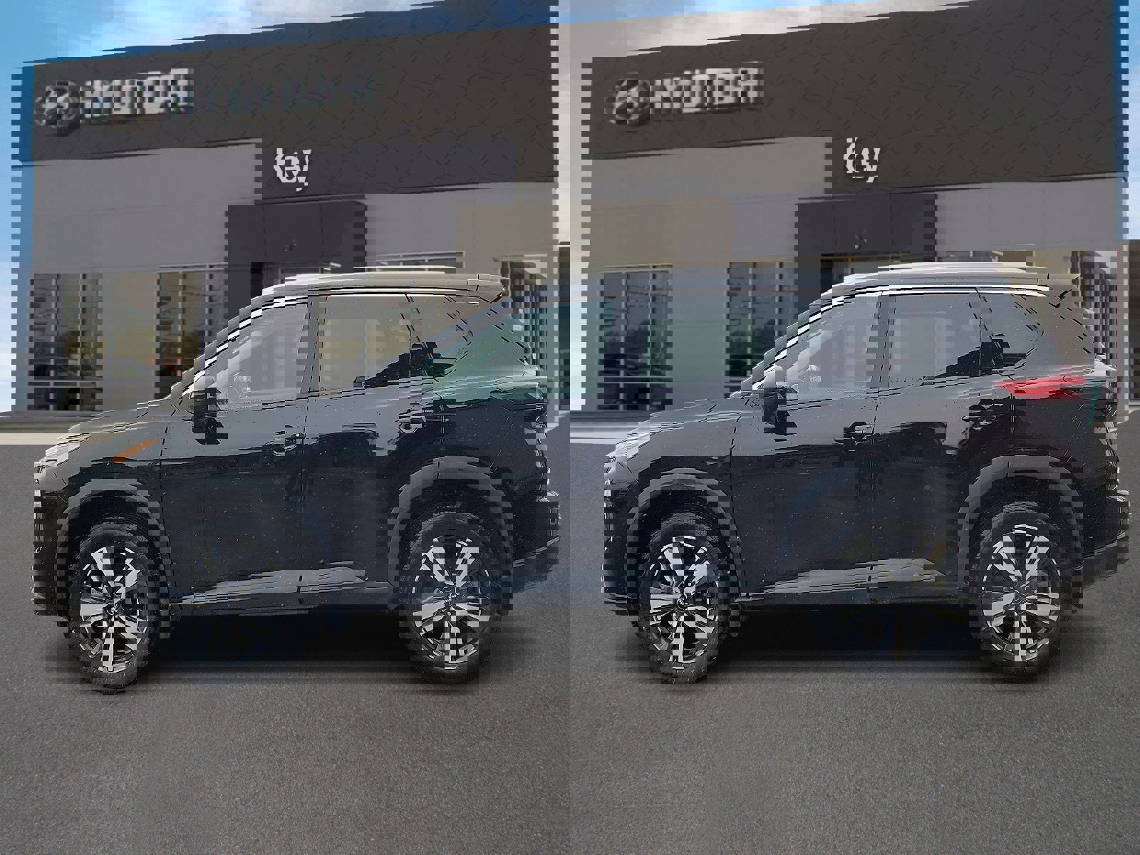 Used 2024 Nissan Rogue SL image 6