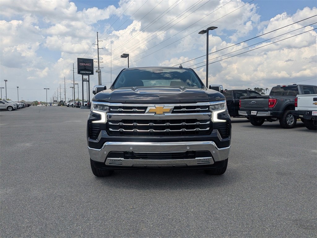 Used 2023 Chevrolet Silverado 1500 LTZ image 9