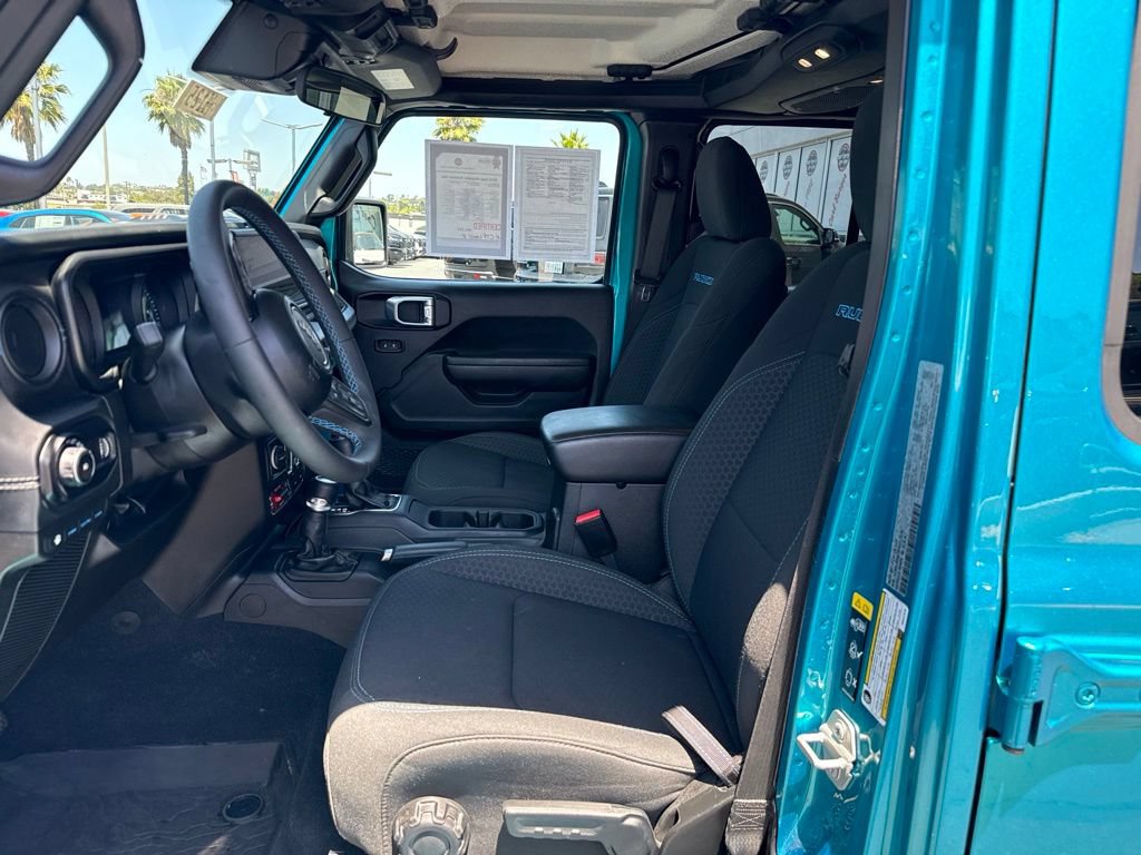 Used 2024 Jeep Wrangler Unlimited Rubicon 4xe AWD/4WD image 14