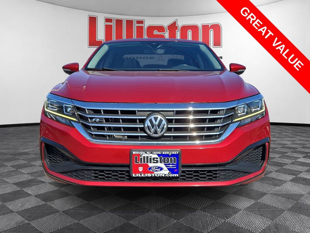 Used 2020 Volkswagen Passat 2.0T R-Line FWD image 2