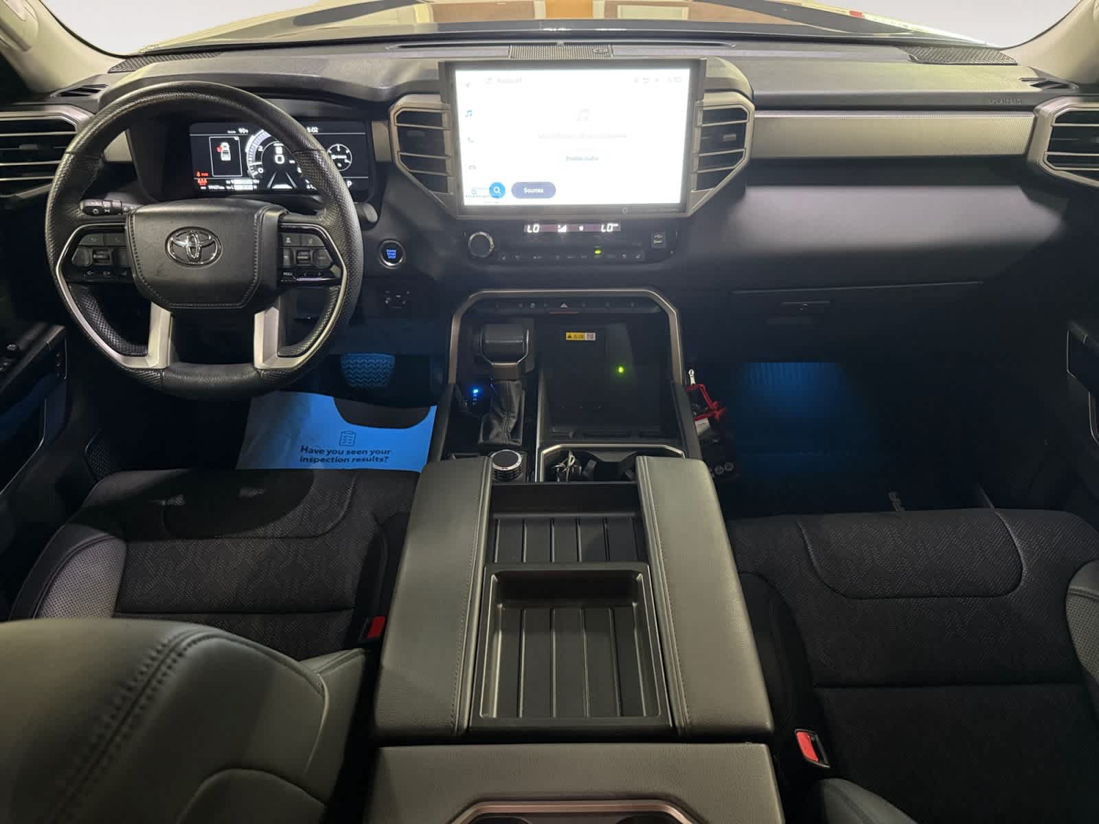 Used 2024 Toyota Tundra Limited w/ Power Package AWD/4WD image 17