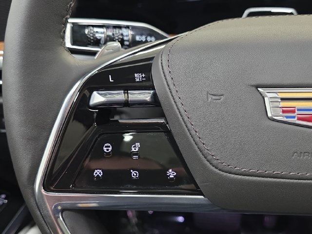 New 2026 Cadillac Escalade Platinum Sport AWD/4WD image 13