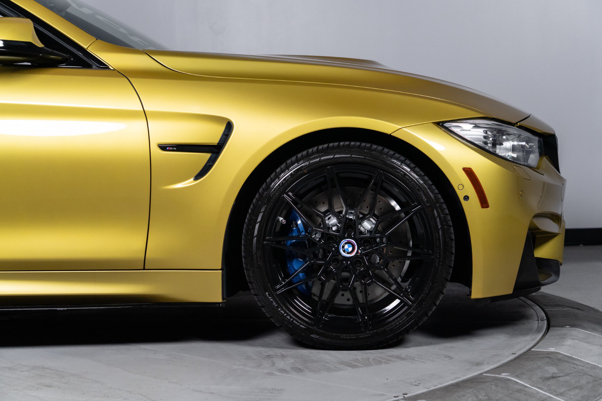Used 2015 BMW M4 Coupe RWD image 36