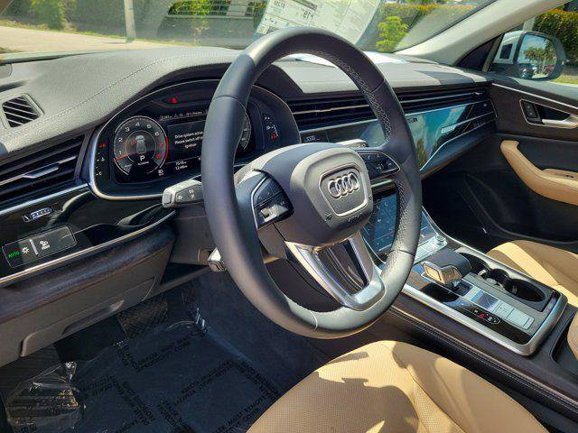 Certified 2025 Audi Q8 Premium Plus w/ Premium Plus Package AWD/4WD image 17