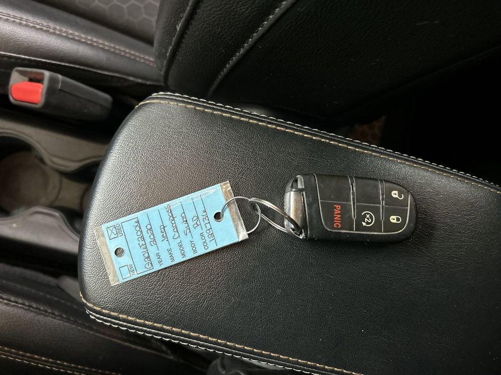 Used 2020 Jeep Compass Latitude w/ Cold Weather Group image 12