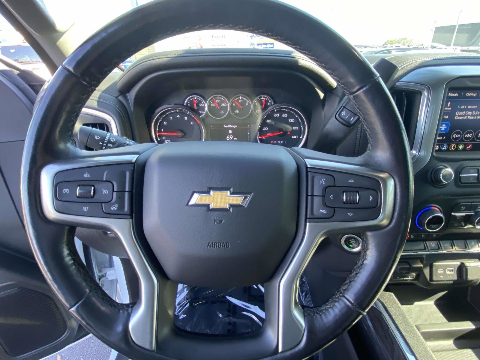 Used 2021 Chevrolet Silverado 2500 LTZ w/ LTZ Convenience Package image 19