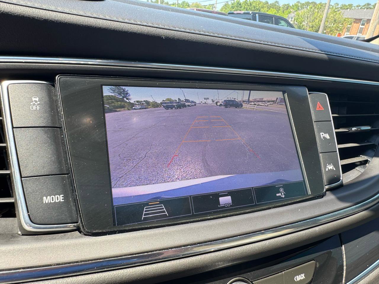 Used 2020 Buick Enclave Premium w/ Sun and Sites Package FWD image 30