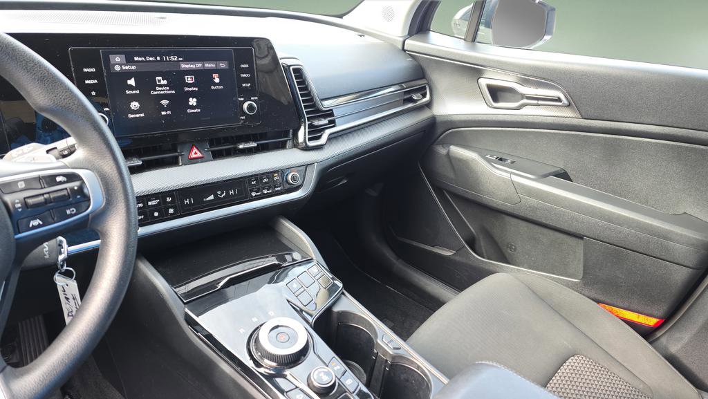 Used 2023 Kia Sportage LX image 21