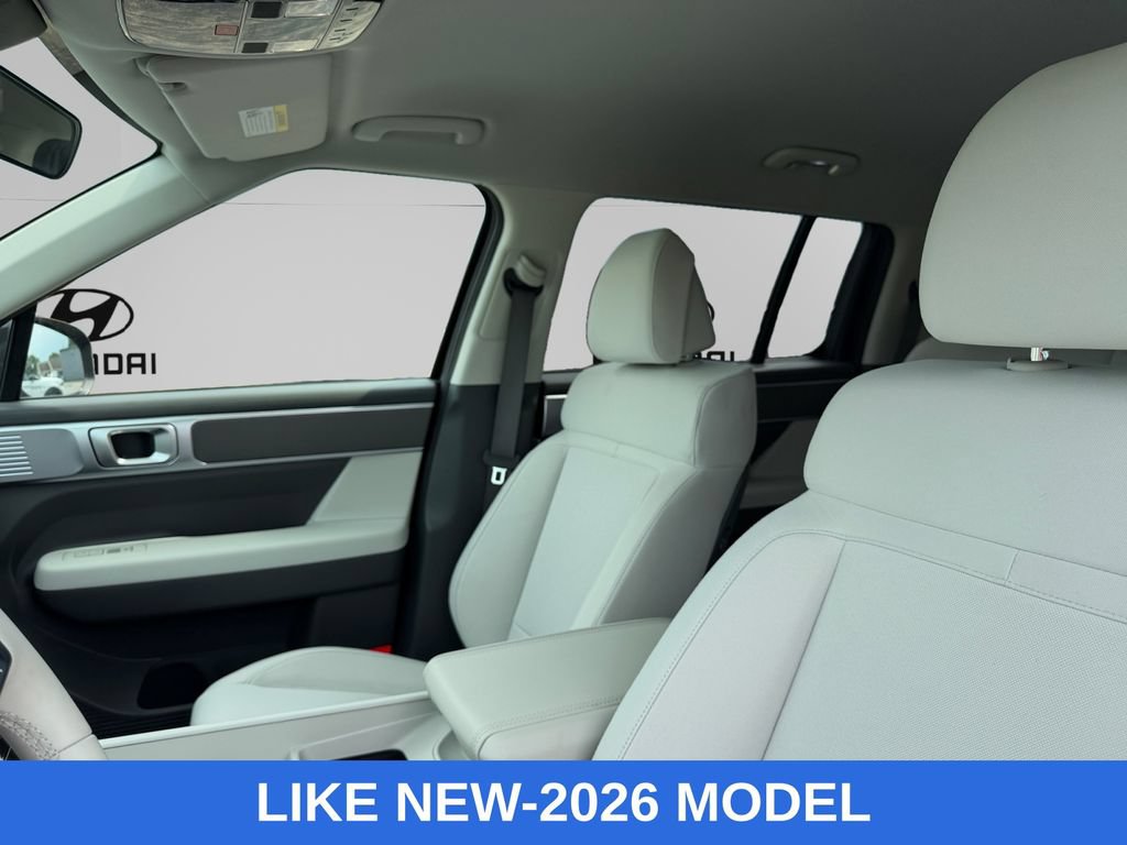 Used 2026 Hyundai Santa Fe SE FWD image 9