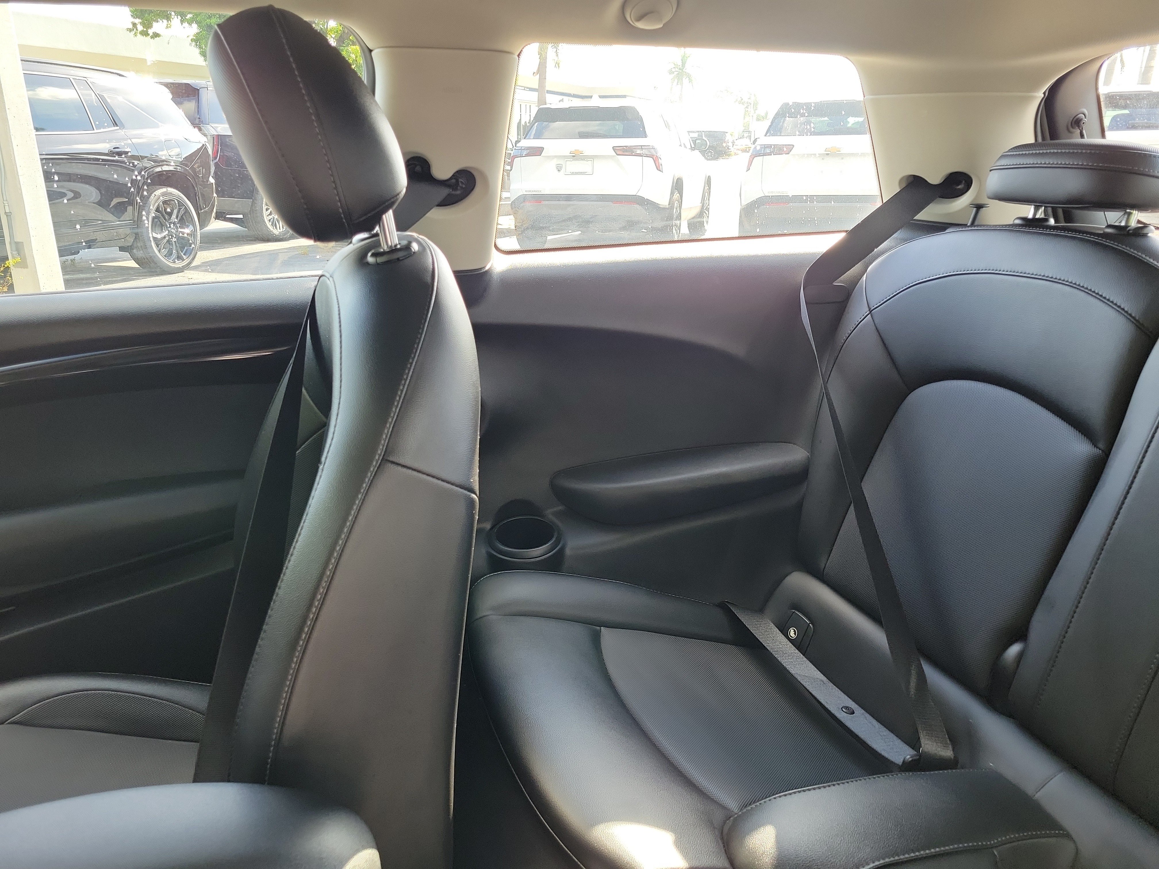 Used 2019 MINI Cooper 2-Door Hardtop FWD image 14