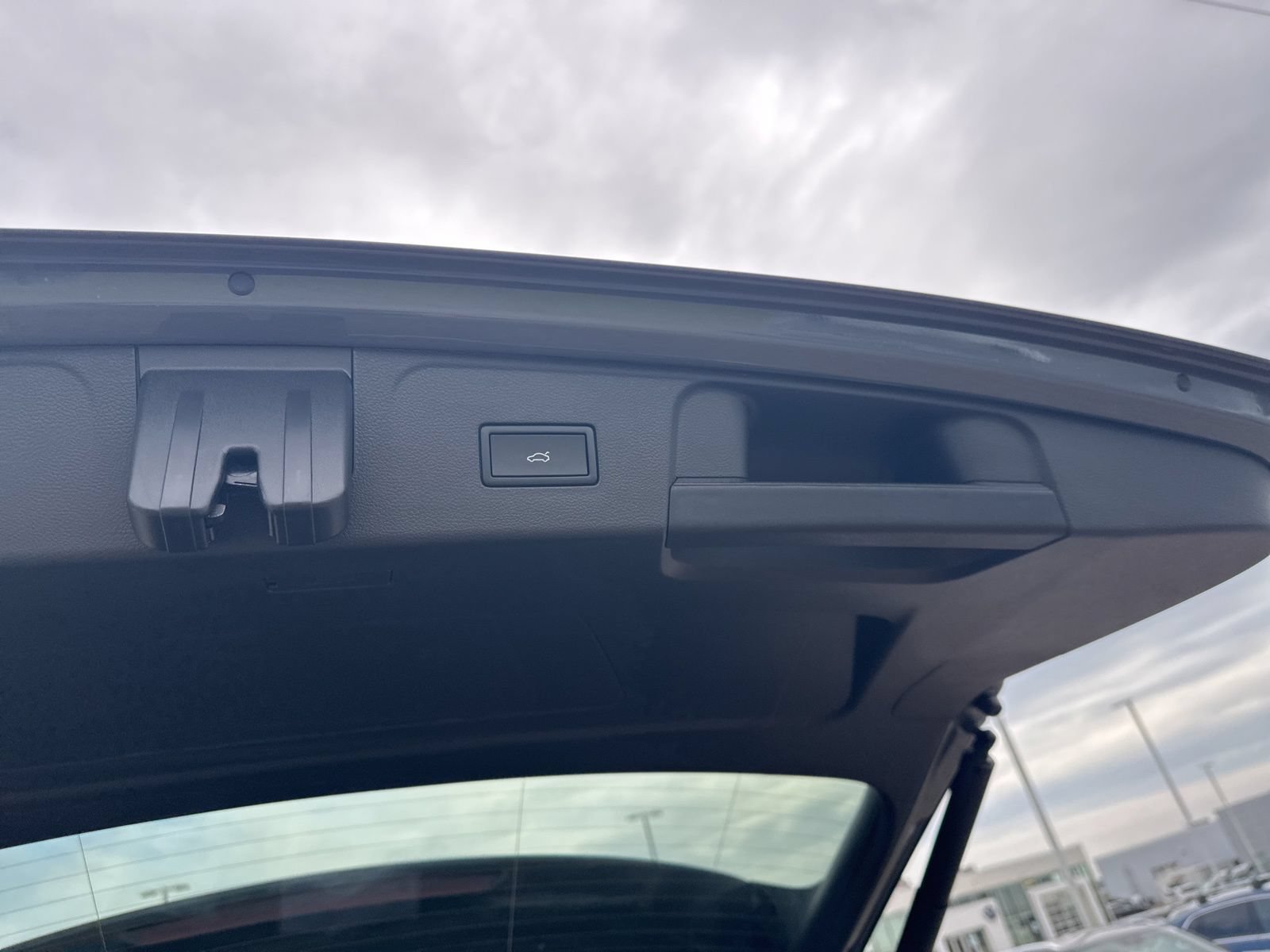 New 2026 Volkswagen Atlas Peak Edition AWD/4WD image 36