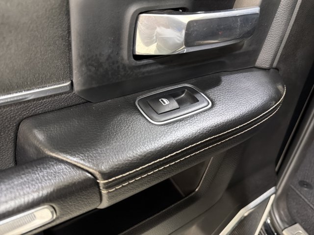 Used 2019 RAM 3500 Laramie w/ Black Appearance Package AWD/4WD image 24