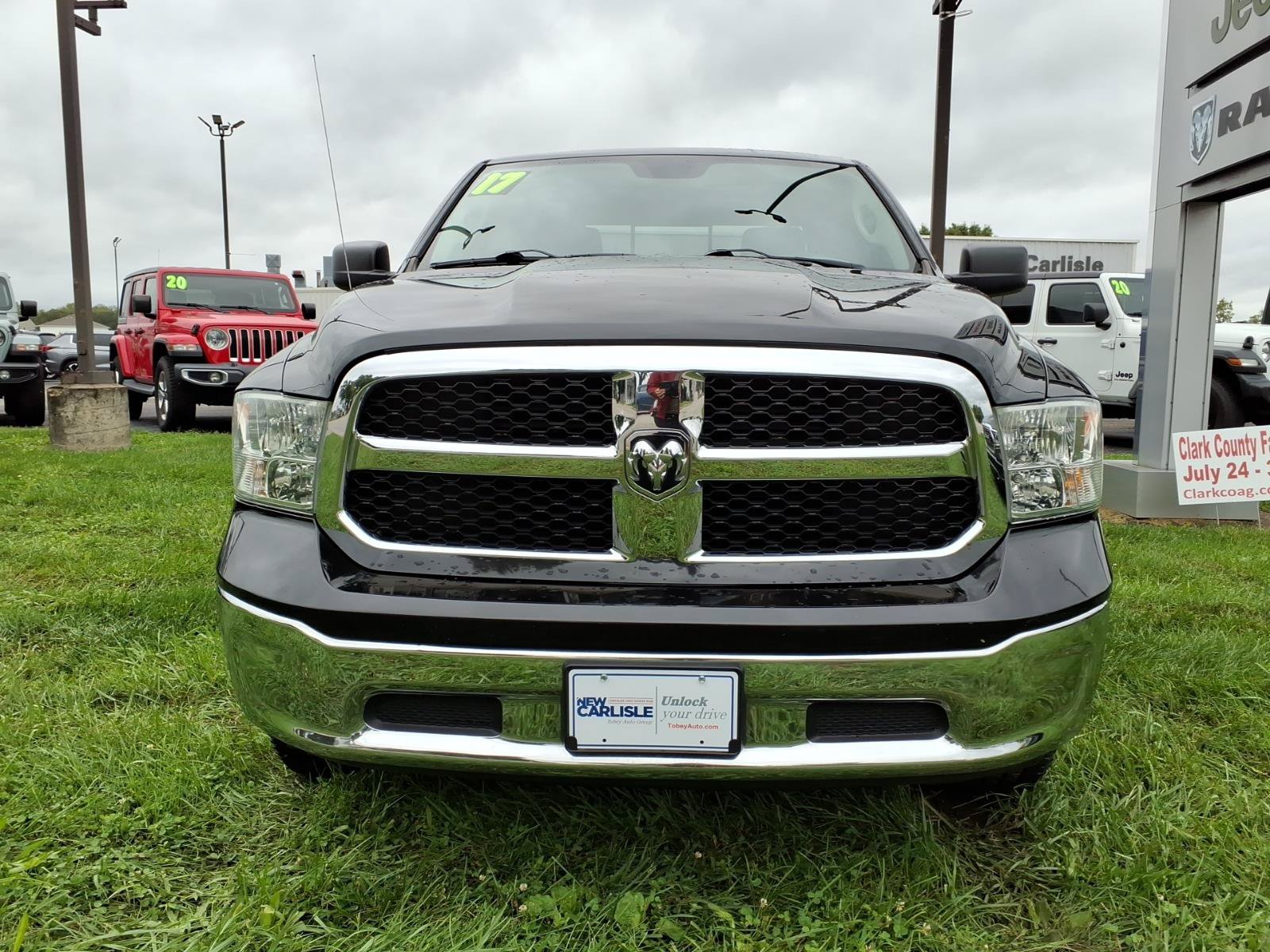 Used 2017 RAM 1500 Classic SLT AWD/4WD image 2