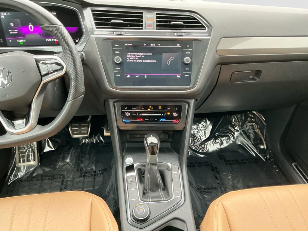 Used 2022 Volkswagen Tiguan SE R-Line AWD/4WD image 11