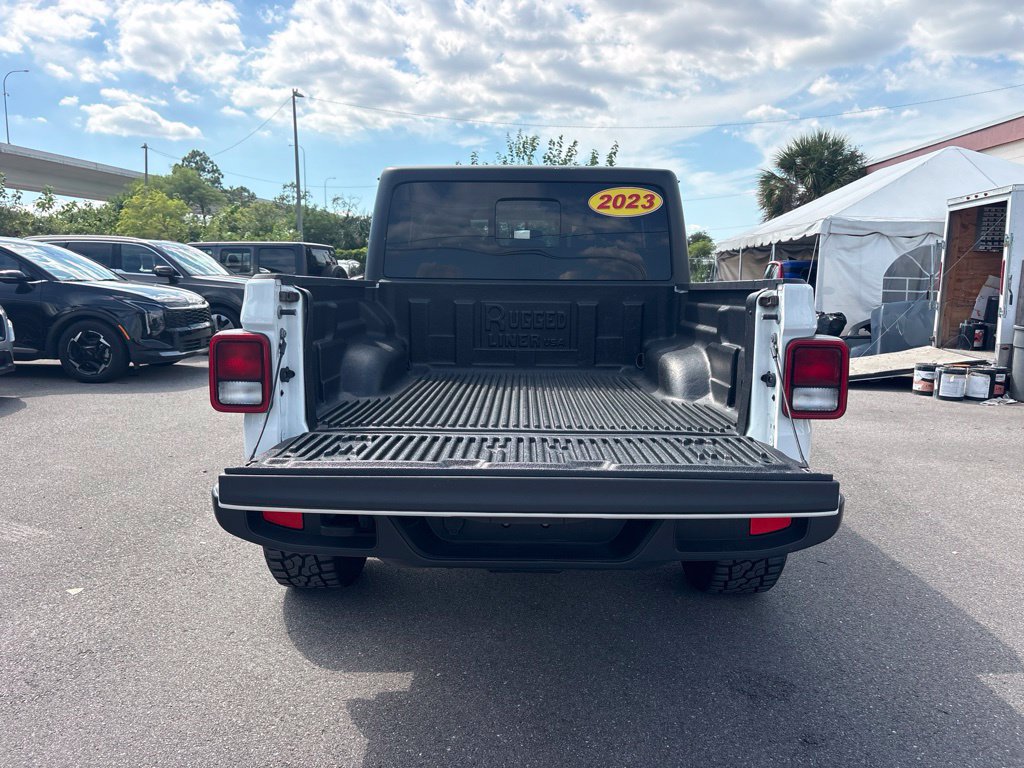 Used 2023 Jeep Gladiator Sport AWD/4WD image 13